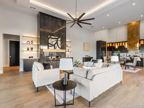 2018 Paradise Pkwy, Canyon Lake, TX 78133