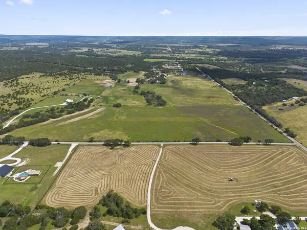 151 Lower Dietert rd, Comfort, TX 78013