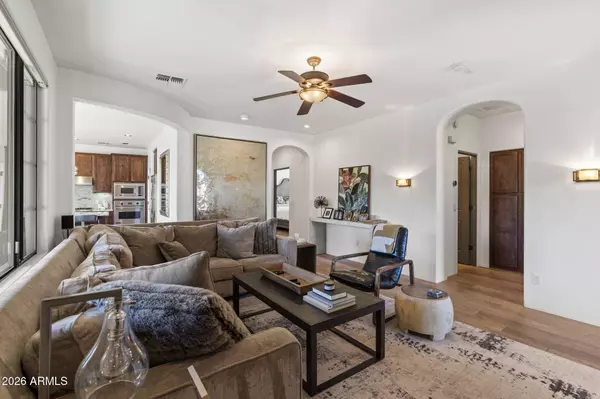 18650 N THOMPSON PEAK Parkway #2063, Scottsdale, AZ 85255