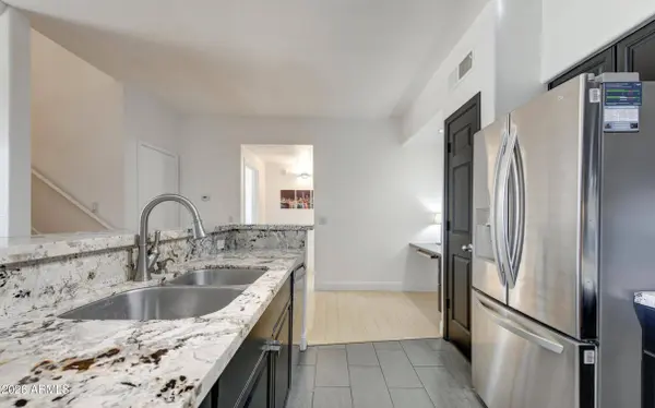 19777 N 76TH Street #2210, Scottsdale, AZ 85255