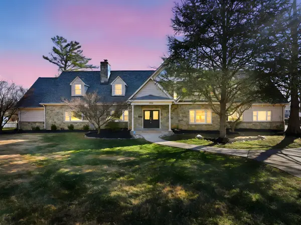 feature image of Where Cape Cod Warmth Meets Contemporary Living