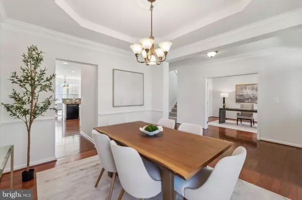 25265 DOOLITTLE LN, Chantilly, VA 20152