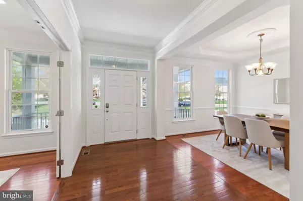 25265 DOOLITTLE LN, Chantilly, VA 20152