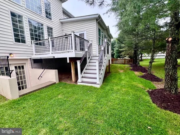 25487 DABNER DR, Chantilly, VA 20152