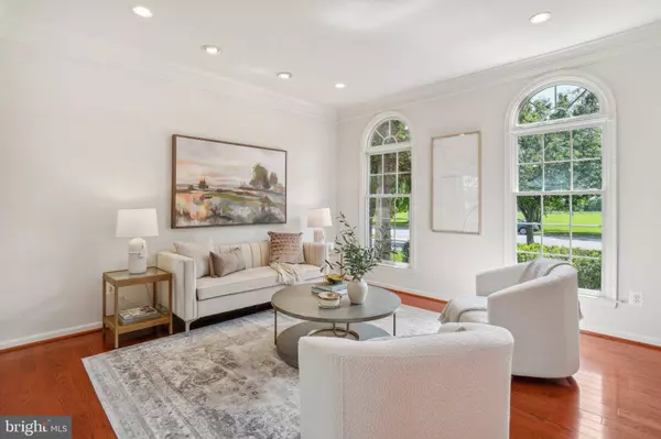 25487 DABNER DR, Chantilly, VA 20152