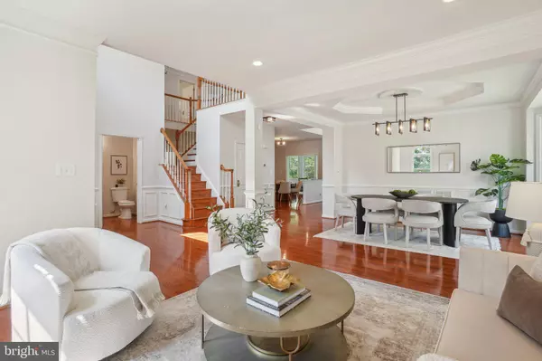 25487 DABNER DR, Chantilly, VA 20152