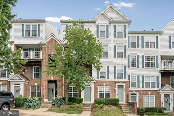 12781 FAIR CREST CT, Fairfax, VA 22033