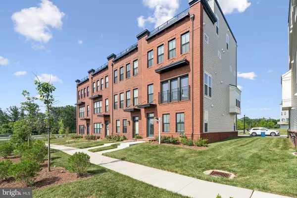 23162 HORSESHOE TRAIL SQ, Ashburn, VA 20148