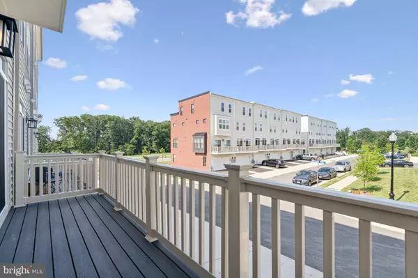 23162 HORSESHOE TRAIL SQ, Ashburn, VA 20148