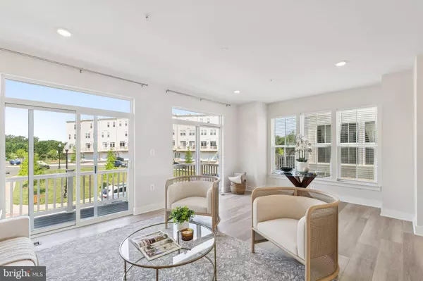 23162 HORSESHOE TRAIL SQ, Ashburn, VA 20148