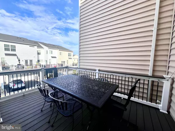 1542 KINNAIRD NE, Leesburg, VA 20176