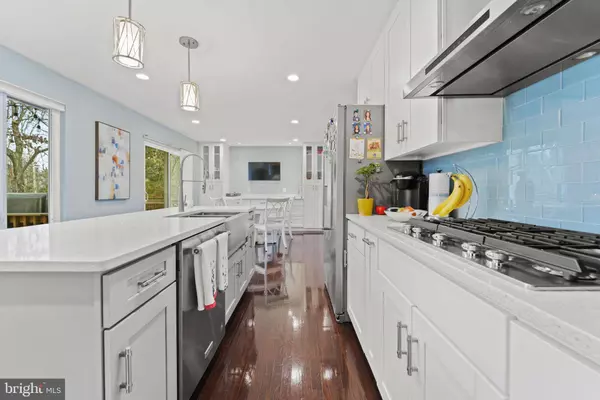 1411 ALDENHAM LN, Reston, VA 20190