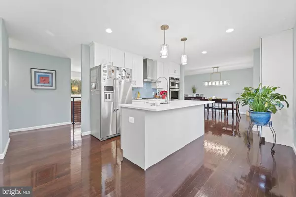 1411 ALDENHAM LN, Reston, VA 20190