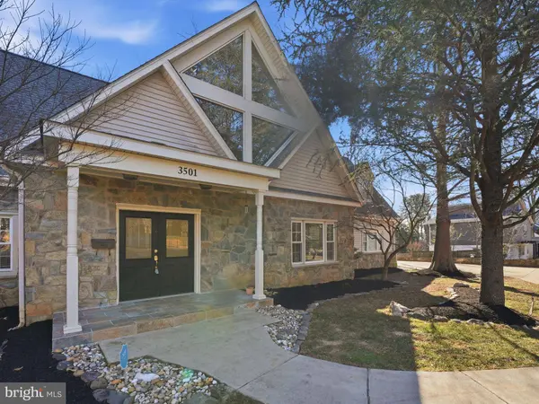 3501 PERRY ST, Fairfax, VA 22030