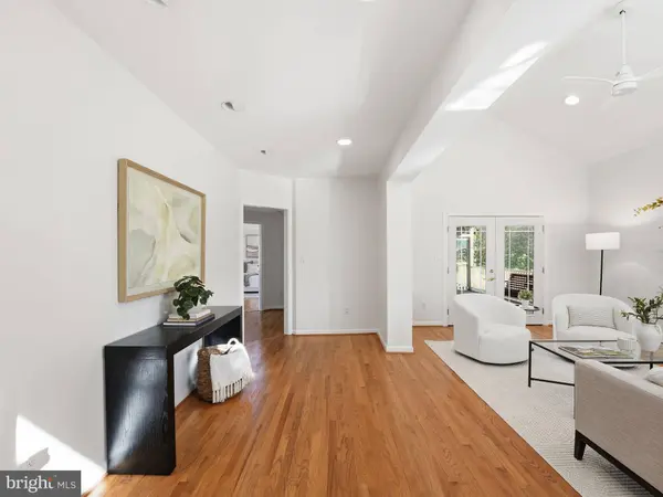 3501 PERRY ST, Fairfax, VA 22030