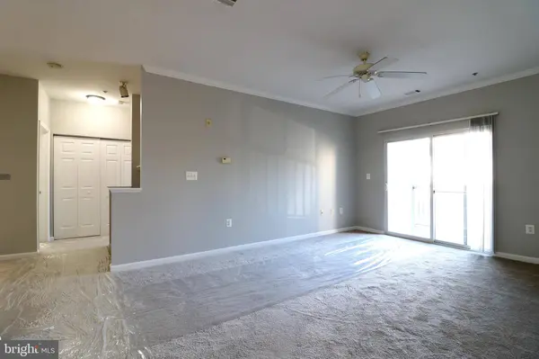 5117-E TRAVIS EDWARD WAY #5117E, Centreville, VA 20120