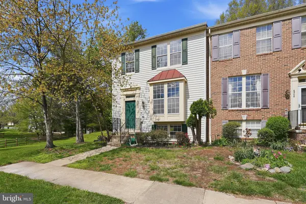 6508 SHARPS DR, Centreville, VA 20121