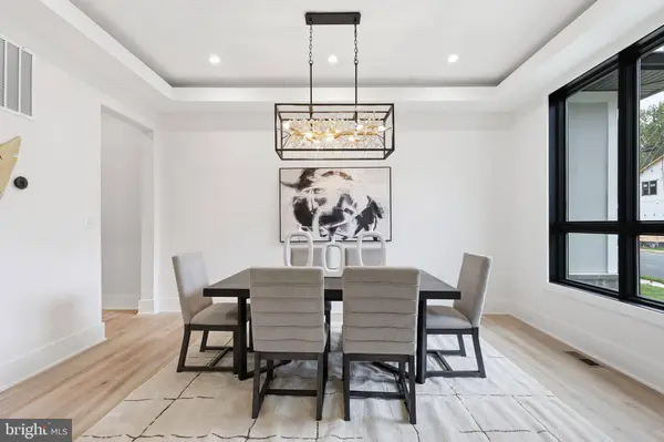 901 MEADOW LN SW, Vienna, VA 22180