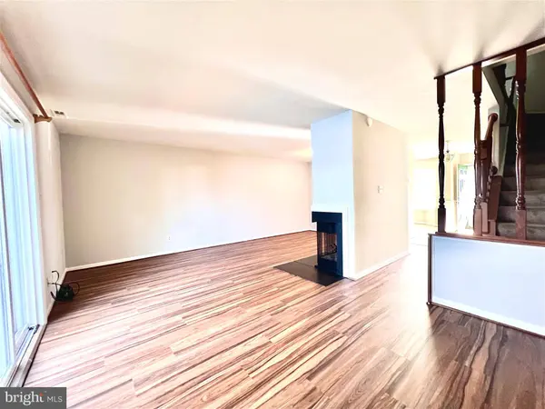 13710 AUTUMN VALE CT #26E, Chantilly, VA 20151