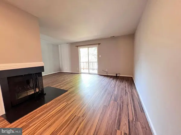 13710 AUTUMN VALE CT #26E, Chantilly, VA 20151