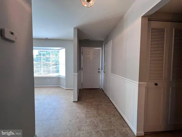 13710 AUTUMN VALE CT #26E, Chantilly, VA 20151