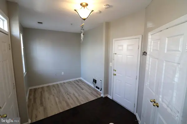 21786 DRAGONS GREEN SQ, Ashburn, VA 20147
