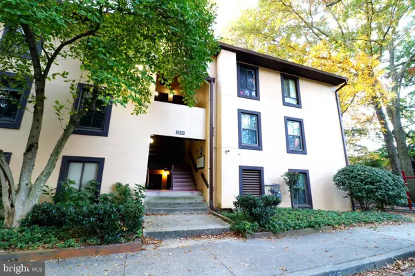 2249 CASTLE ROCK SQ #11C, Reston, VA 20191