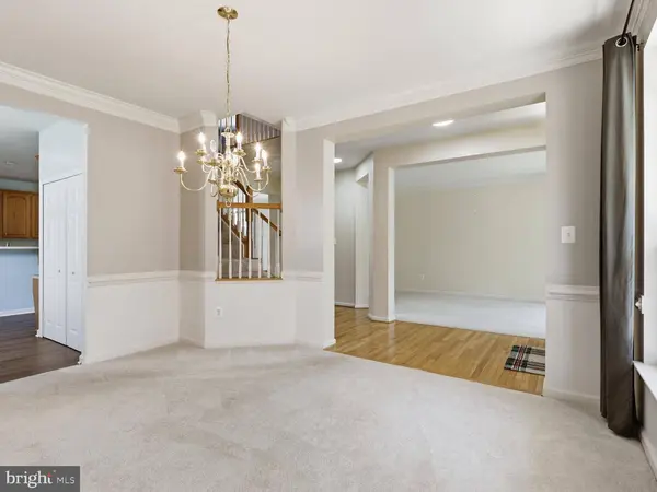 9477 BANKHEAD DR, Manassas, VA 20110