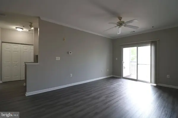 5117-E TRAVIS EDWARD WAY #5117E, Centreville, VA 20120