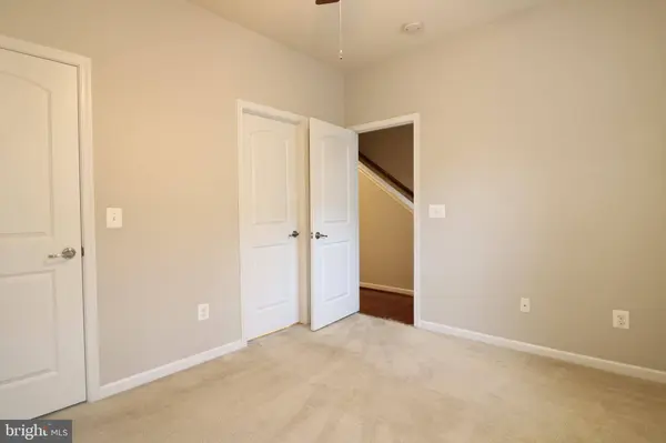 25585 FELTRE TER, Chantilly, VA 20152