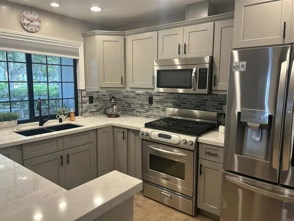 3546 Voyager CIR, Carmel Valley, CA 92130