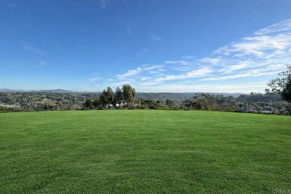 201 Meadow Vista Way, Encinitas, CA 92024