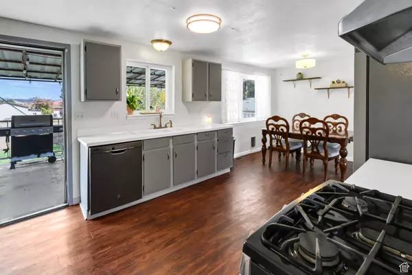 255 E 100 N, Glenwood, UT 84730