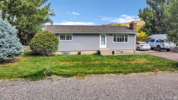 255 E 100 N, Glenwood, UT 84730