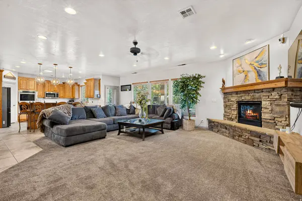 3611 SAGEBRUSH DR, Santa Clara, UT 84765