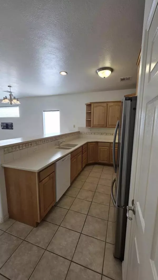 Hurricane, UT 84737-2379,2331 S 675 W