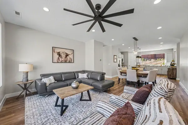 587 E El Valle Dr, Kanab, UT 84741