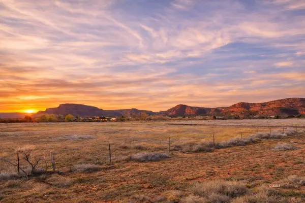 Crescent Butte Trail, Kanab, UT 84741