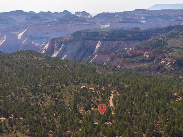 Cedar Rd, Orderville, UT 84758