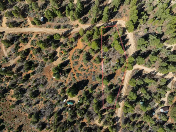 Cedar Rd, Orderville, UT 84758