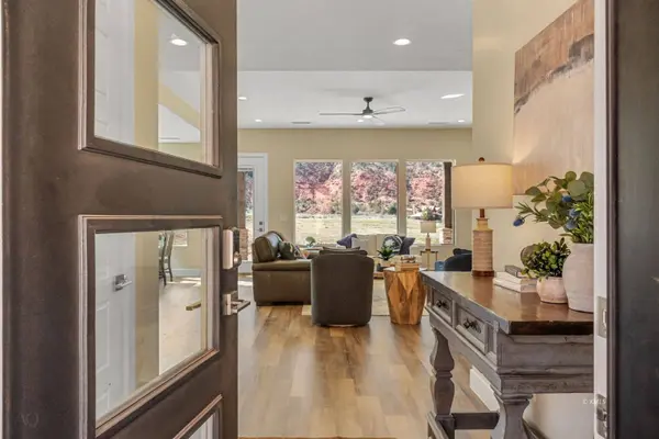596 E Rainmaker Rd, Kanab, UT 84741