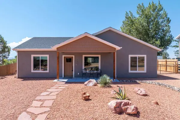 899 W Vance Dr, Kanab, UT 84741