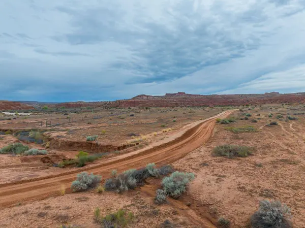 Long Valley Rd., New Paria, UT 84741