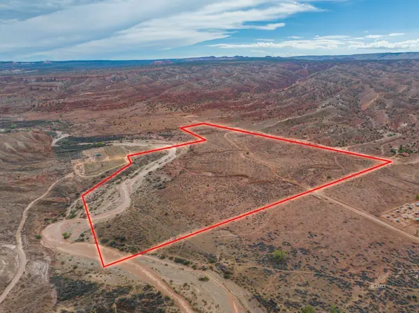 Long Valley Rd., New Paria, UT 84741