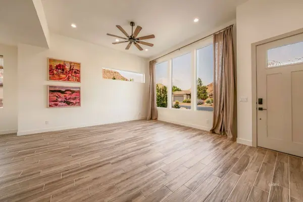 248 W Ladera Ln, Kanab, UT 84741