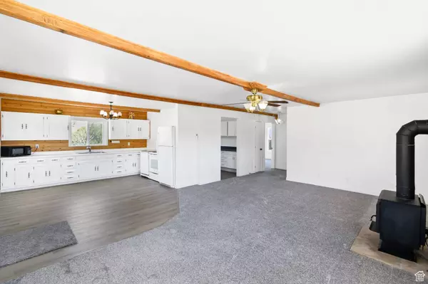 1665 S KENNEDY DR, Marysvale, UT 84750