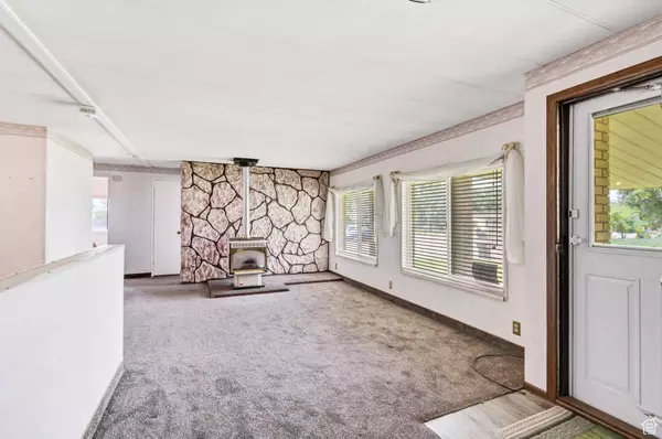 162 E 200 N, Monroe, UT 84754