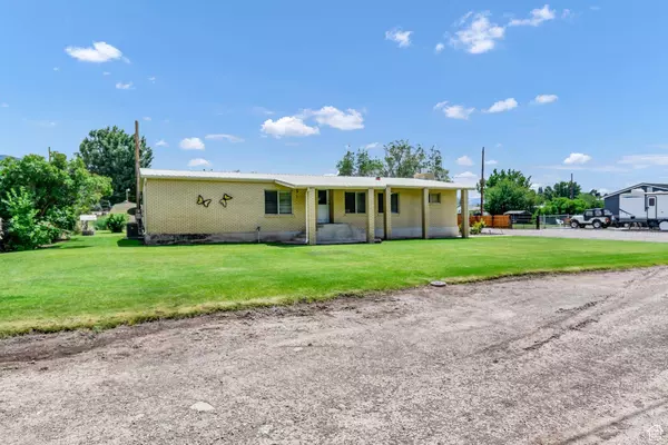 162 E 200 N, Monroe, UT 84754