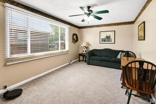 82 W Pioneer Ave, Parowan, UT 84761