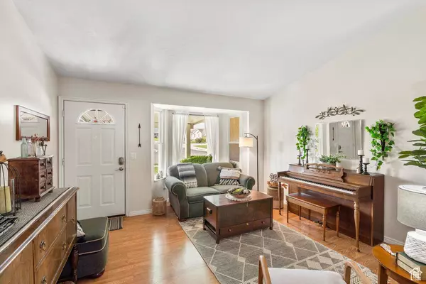 7043 Orion Hill RD, West Jordan, UT 84081